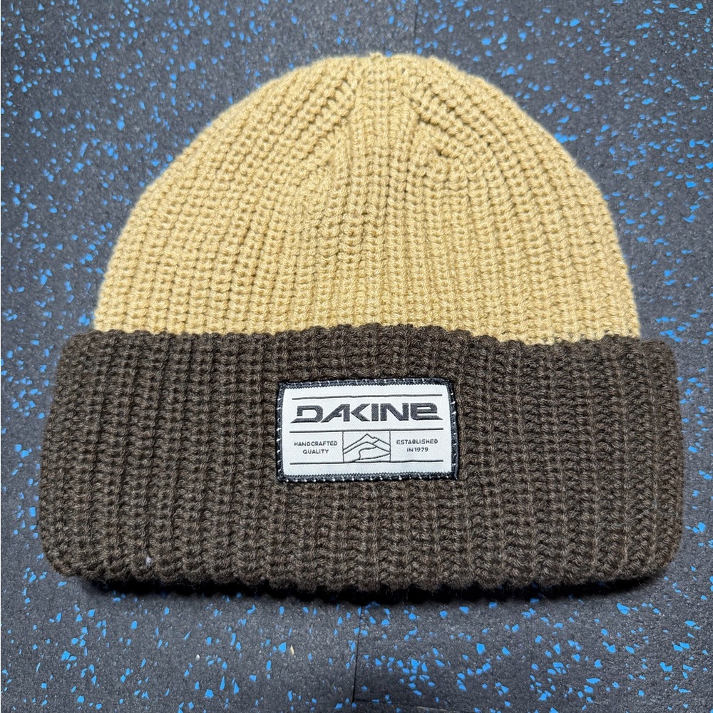(Final $$ Drop) Dakine Albert Tan and Brown Knit Beanie